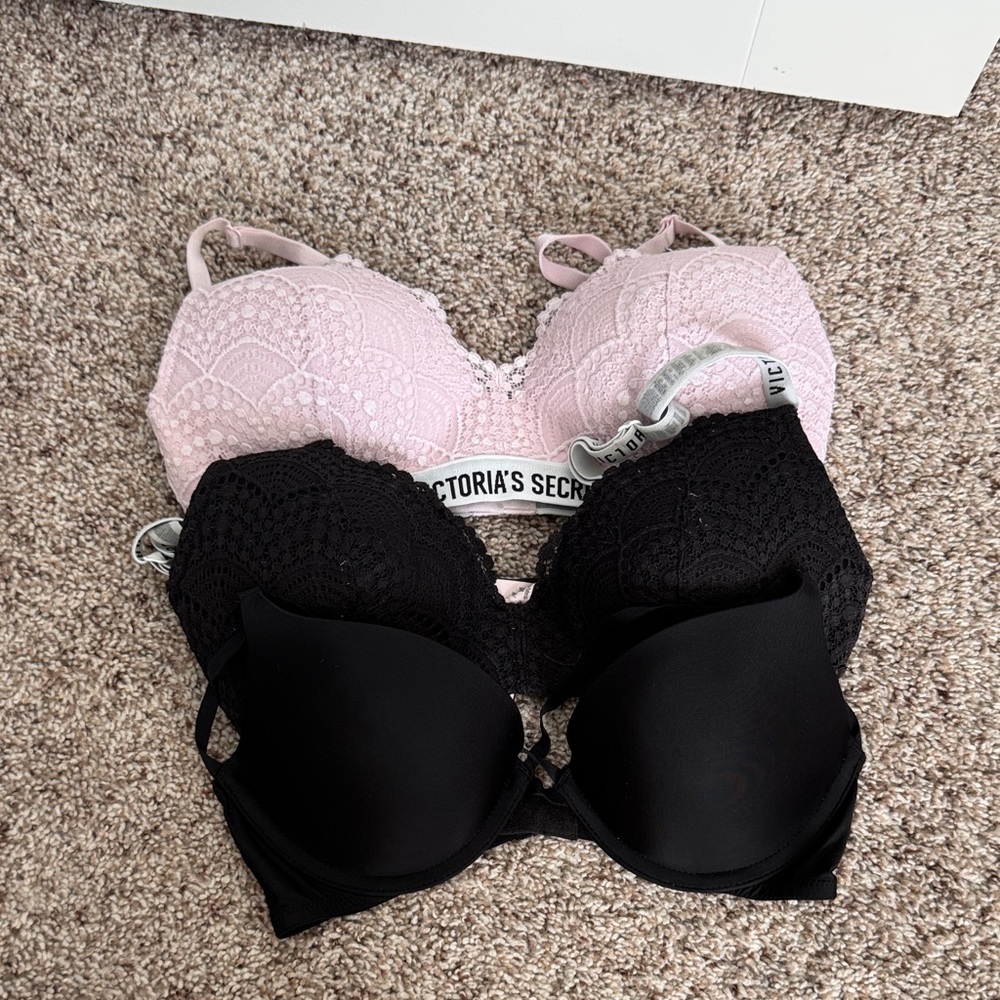Victoria's Secret Pink Lace and Black Duo Bra Set